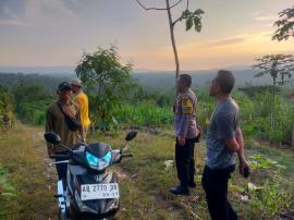 Pengecekan lahan Tanaman Jagung Oleh Polri