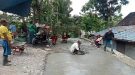 Pembangunan Rabat BKK di Ngrunggo RT 37/06