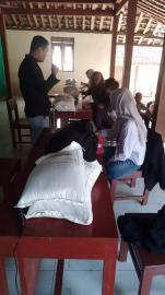 Penyaluran Bahan pangan